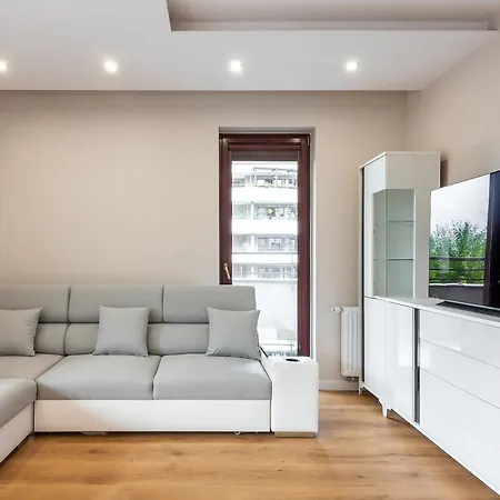 דירה Royal Deluxe 2 6 Persons Aquapark Down Town קרקוב