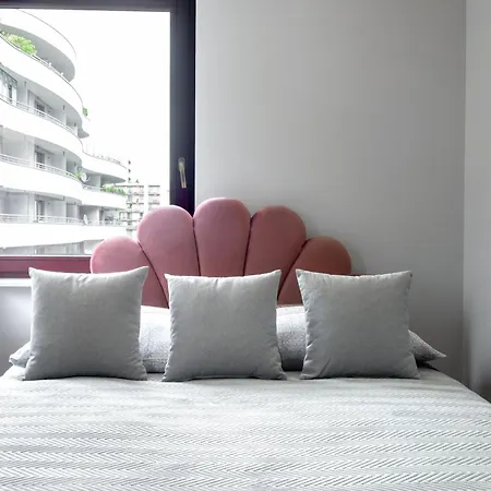 Royal Deluxe 2 6 Persons Aquapark Down Town